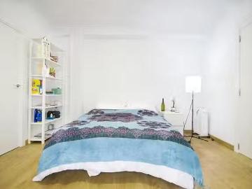 Bonito Habitación en Carrer del Riu Escalona, Camí Fondó