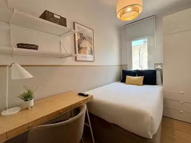 ¡En alquiler! Habitación en Carrer d'Esteve Grau