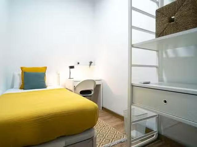 Acogedor Habitación en Carrer Nou de la Rambla