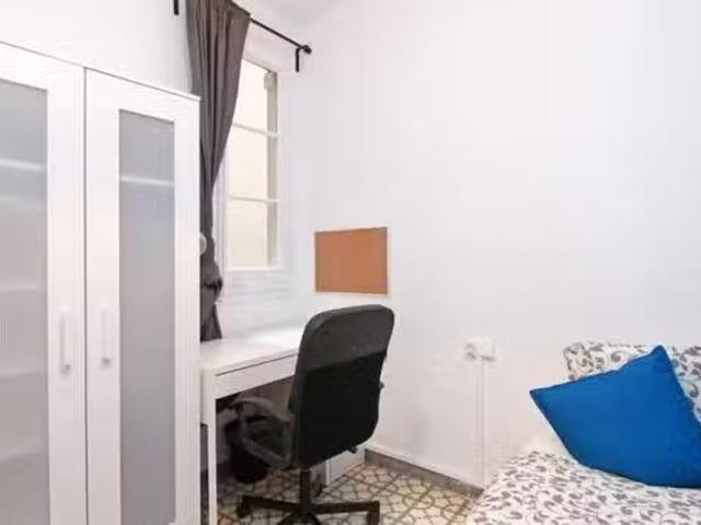 Bonito Habitación en Carrer Nou de la Rambla, El Poblesec