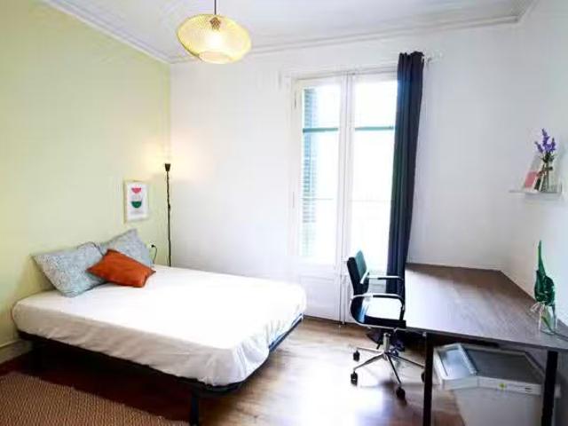 ¡Oferta! Habitación en Gran Via de les Corts Catalanes