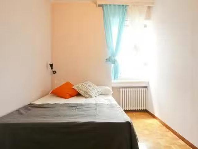 Acogedor Habitación en Paseo de la Castellana, Tetuán