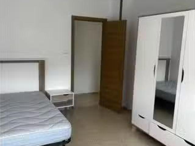 Barato Habitación en piso compartido en Granada