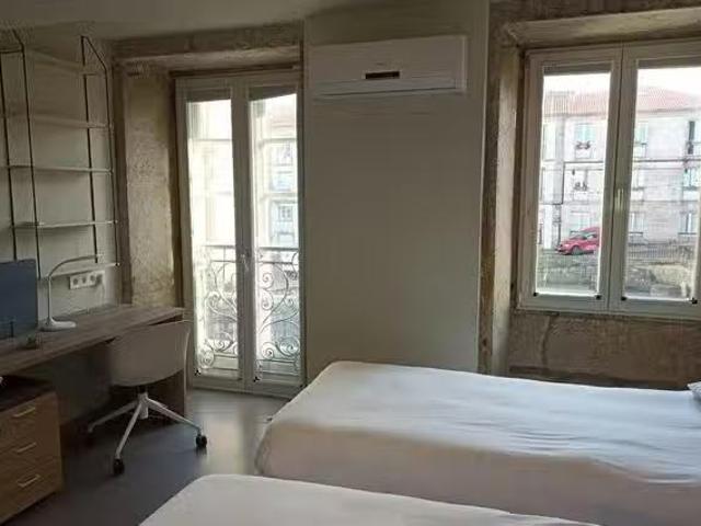 Bonito Habitación en Plaza de San Martiño, Casco Vello