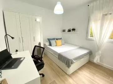 Barato Habitación en Plaza Fuensanta