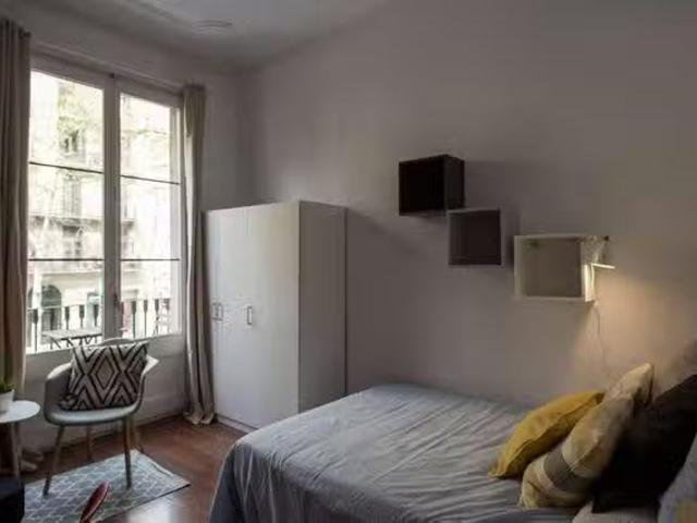 Bonito Habitación en Ronda de Sant Pere, Dreta de l'Eixample