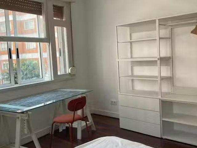 Bonito Habitación en Rúa Médico Don José Mato, Coia
