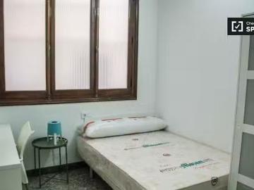 Bonito Habitación en Sant Francesc, Valencia, piso de 10 habit.