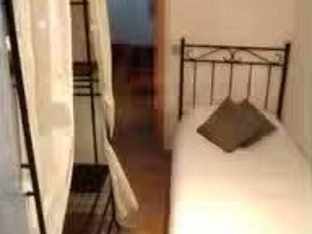 Bonito Habitación en Sants Badal, Barcelona, en alquiler