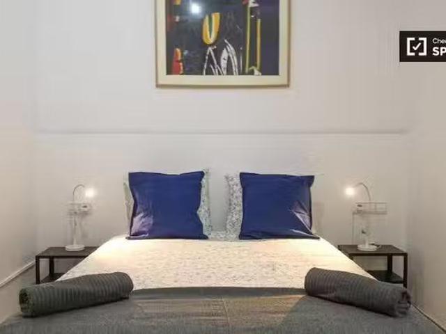 Único Se alquila habitación en apartamento de 3 dormitorios en.