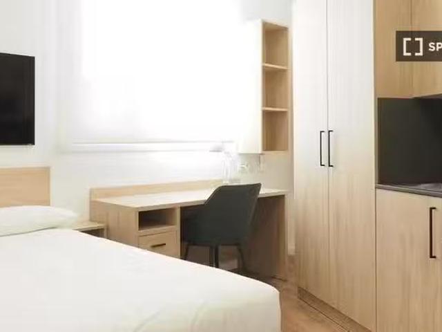 Bonito Se alquila habitación en Basurtú, Bilbao