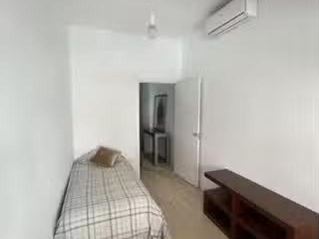 Nuevo Se alquila habitación en piso de 5 dormitorios en Chambe.