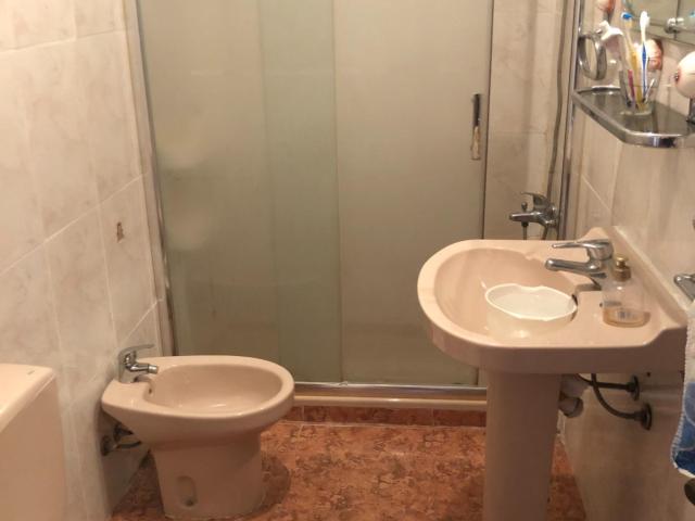 BONITO PISO CENTRICO EN ADRA MUY AMPLIO