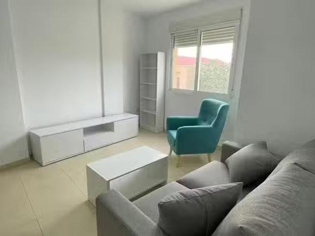 ¡Renta! Piso de 1 habitación en Calle Morera Cabezo