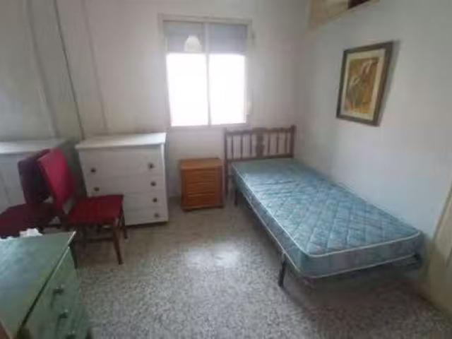 ¡En alquiler! Piso de 1 habitación en Calle Parque del Teide