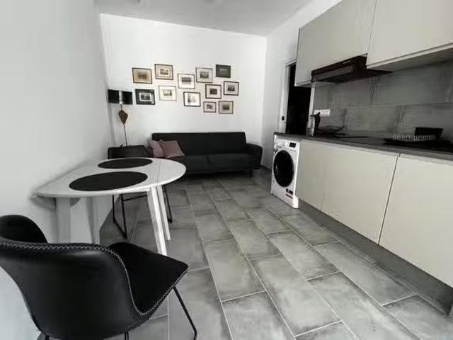 ¡En alquiler! Piso de 1 habitación en Camí Canal, Natzaret