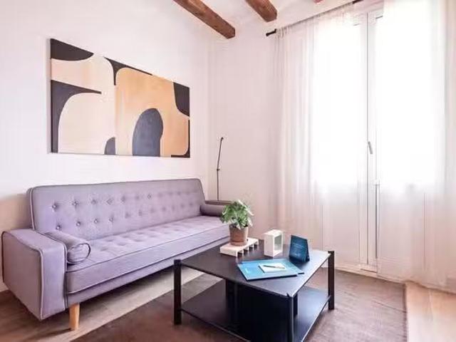 ¡En alquiler! Piso de 1 habitación en Carrer de Villarroel