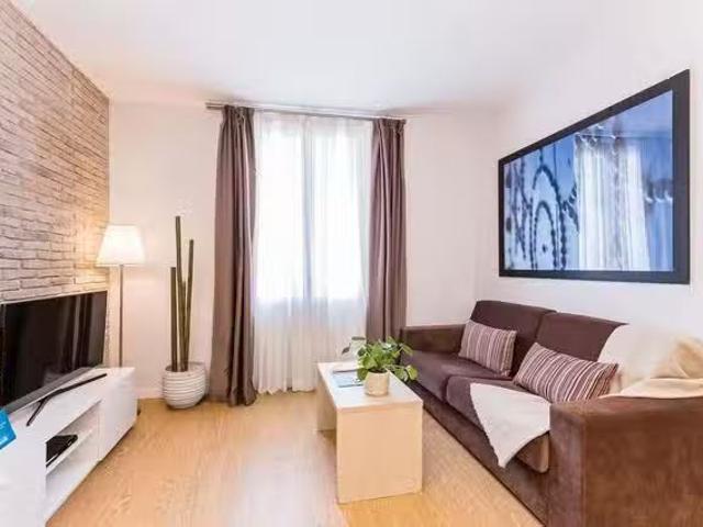 Barato Piso de 1 habitación en Carrer de Villarroel