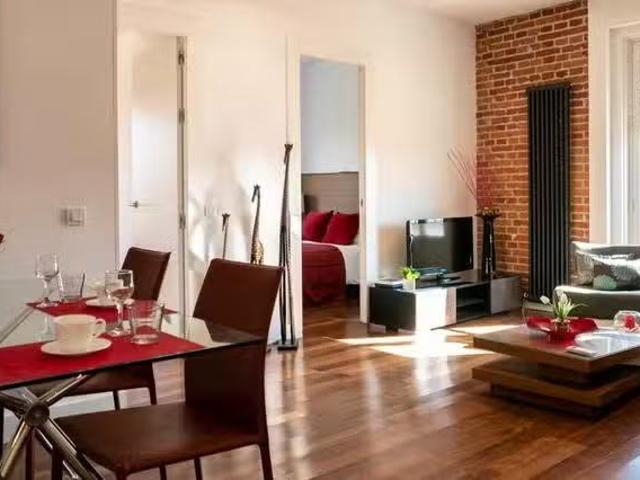 ¡Oferta! Piso de 1 habitación en Plaza de Tirso de Molina