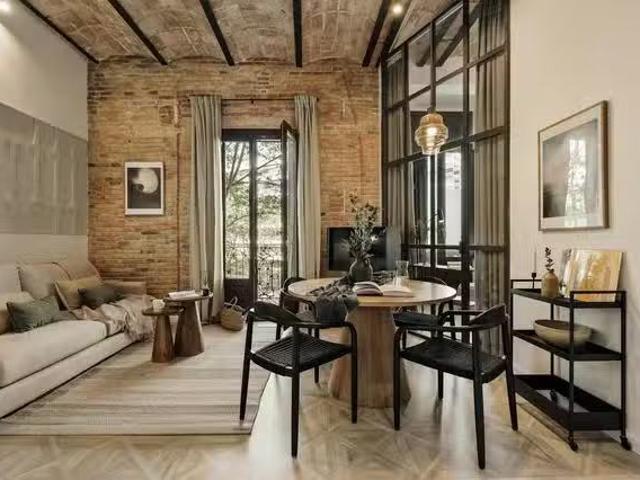 Bonito Piso de 1 habitación en Ronda de Sant Antoni, Ciutat Ve.