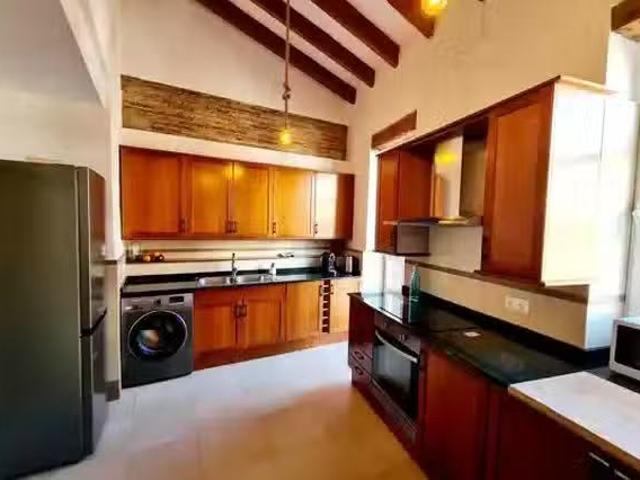 Bonito Piso de 2 habitaciones en Carrer del Doctor Peset Cerve.