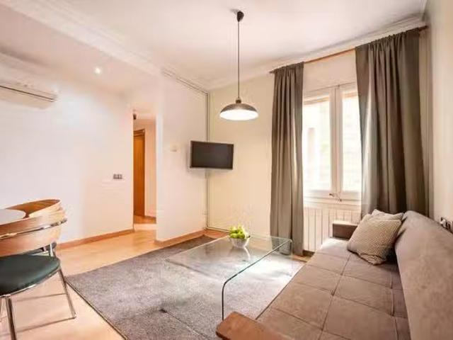 Barato Piso de 3 habitaciones en Barcelona
