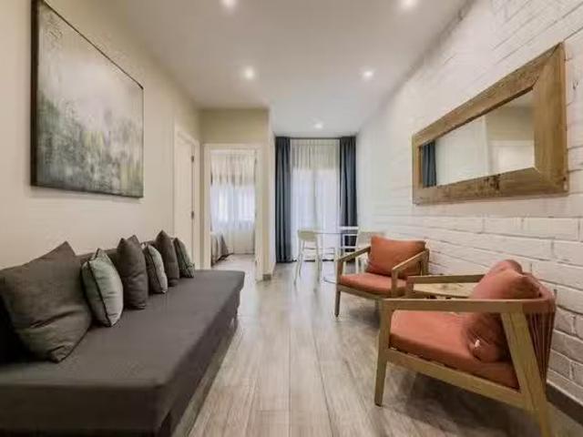 ¡Recién llegado! Piso de 3 habitaciones en L'Hospitalet de Llo.