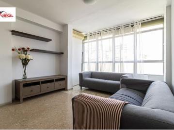 BONITO PISO EN ALQUILER, ZONA SAN JOAQUIN, CON MAGNÍFICAS VISTAS