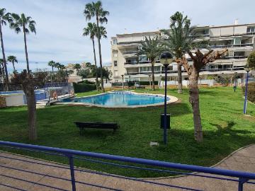 BONITO PISO EN EL ALBIR DE ALQUILER SOLO DISPONIBLE JUNIO JULIO Y AGOSTO