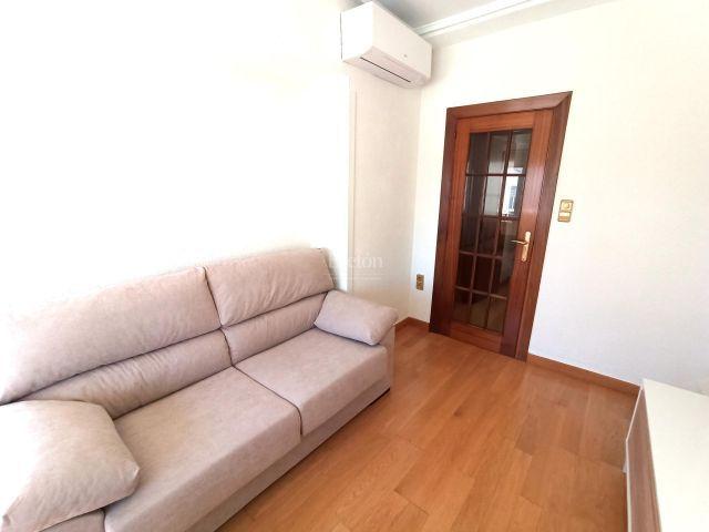 Bonito piso en Fernando el Católico, para funcionarios hospital, MIR o perfil similar