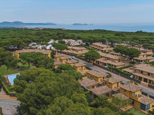 Bonitos apartamentos de obra nueva en venta en la playa de P. 68m² Els Masos de Pals