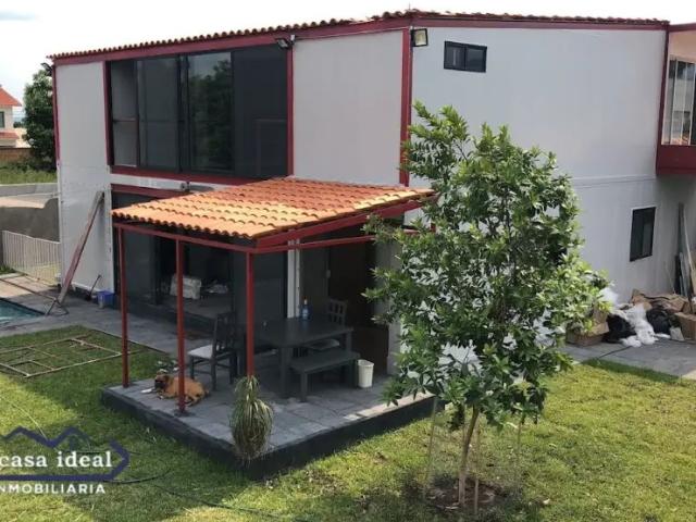 bonita casa tipo industrial en fraccionamiento