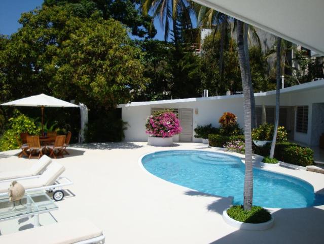 BONITA CASA DE 3 RECAMARAS EN LAS BRISAS ACAPULCO