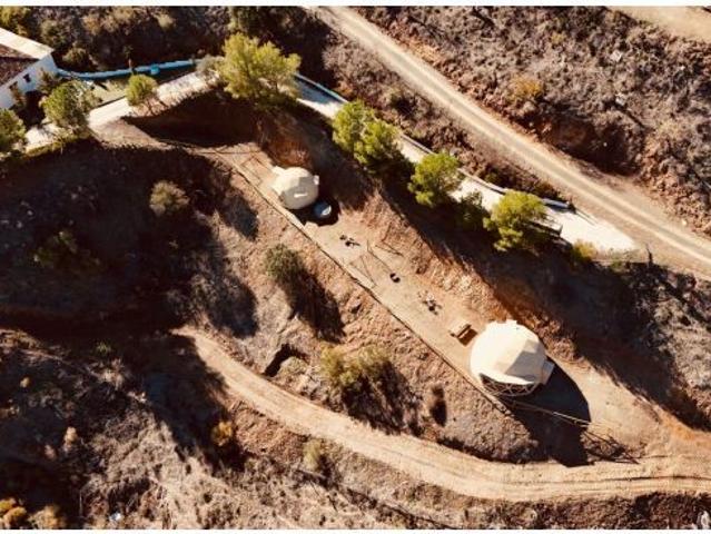 ¡BONITA CASA DE CAMPO CON 25.000 M2 DE TERRENO EN CASABERMEJA!