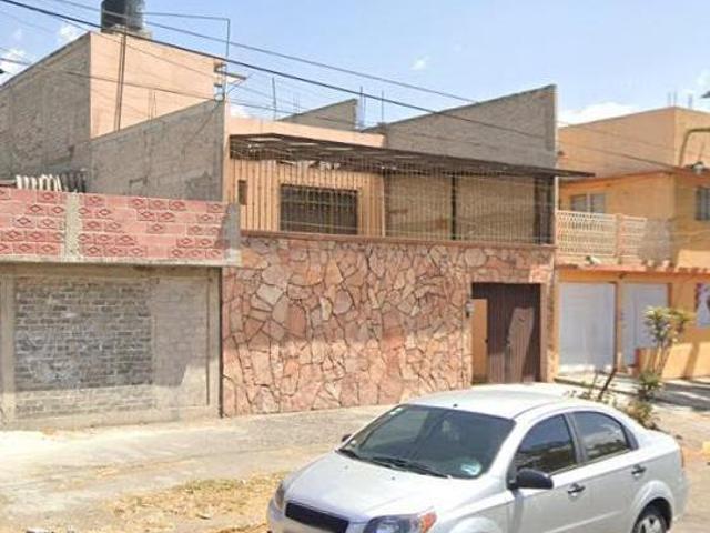 Casa de ensueño disponible en AV VICENTE VILLADA, Villada, Nezahualcóyotl