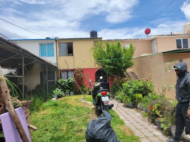 BONITA CASA DUPLEX EN VENTA REMODELADA VILLAS DE PACHUCA 2DO. NIVEL