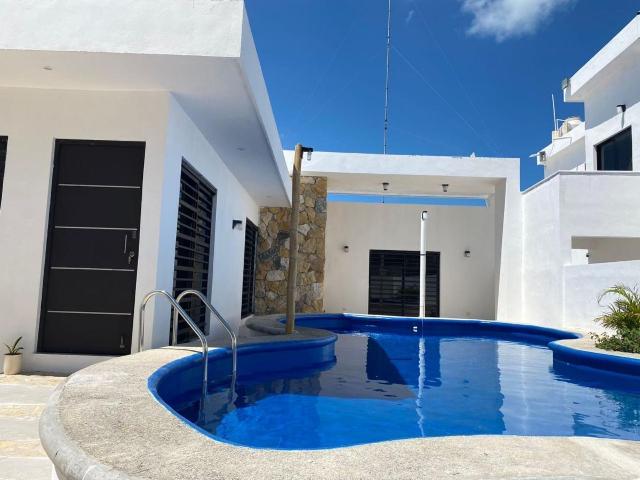 CASA EN TELCHAC PUERTO TOTALMENTE NUEVA MUY CERCA DEL MAR