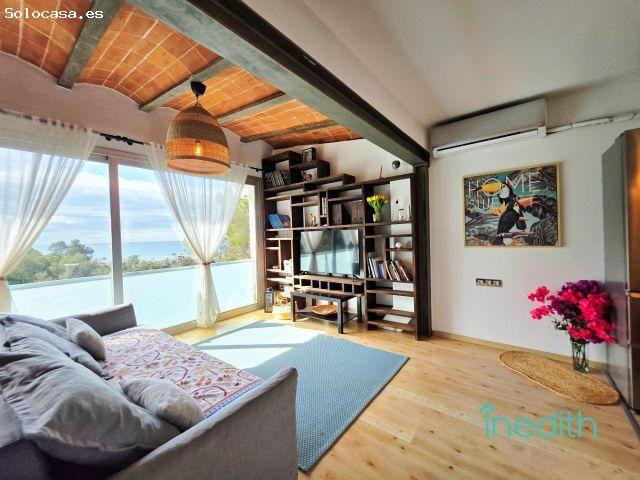 Bonita casa en urbanización exclusiva de Castelldefels, con vistas al mar y a la naturaleza
