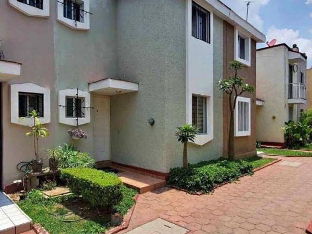 Bonita casa en venta dentro de coto Zona Dermatologico Atemajac