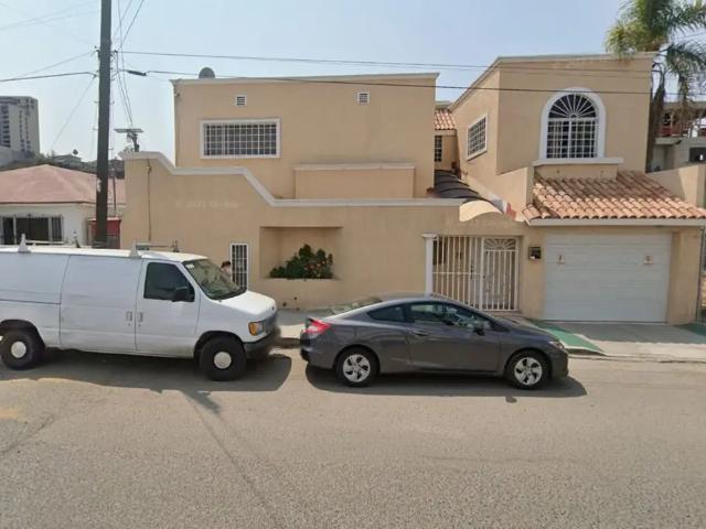 BONITA CASA EN VENTA EN TIJUANA, BAJA CALIFORNIA
