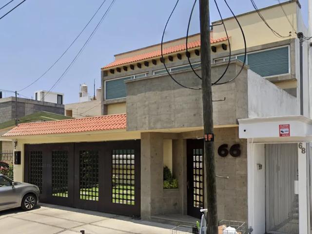 BONITA CASA EN VENTA EN CIUDAD SATELITE, NAUCALPAN DE JUAREZ