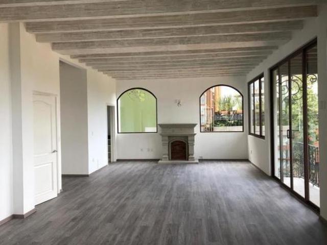 Bonita casa en Venta o Renta en Club De Golf Los Encinos