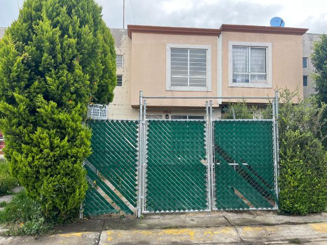 BONITA CASA EN LOS HÉROES CHALCO