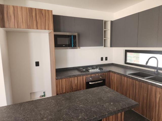 Bonita casa en renta en Zenith Norte