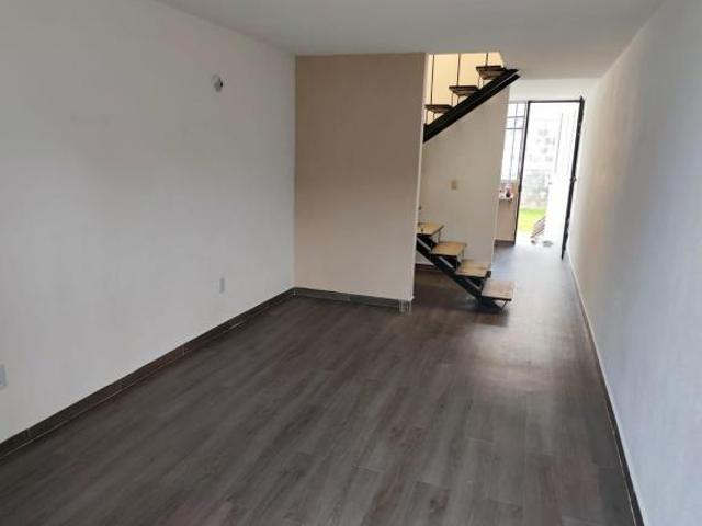 Bonita casa remodelada