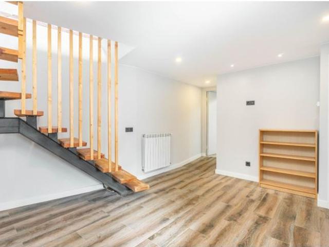 Bonita casa reformada con garaje sin finca en zona centro de Asturias a solo 20´de Oviedo Gijón