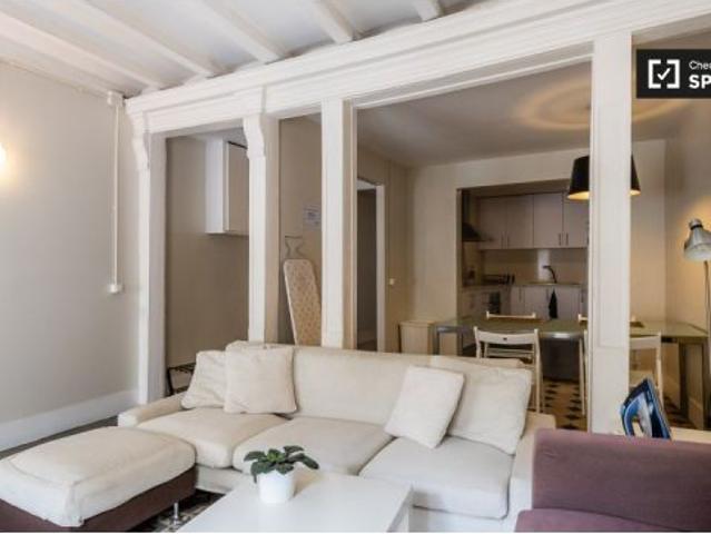 Bonita habitación con cama doble en alquiler en Barri Gòtic