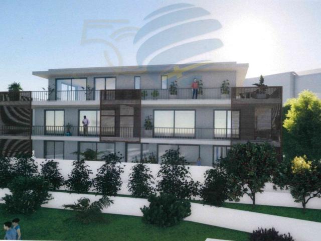 Penthouse a estrear, inserida num edifício contemporâneo 185m² Carcavelos e Parede