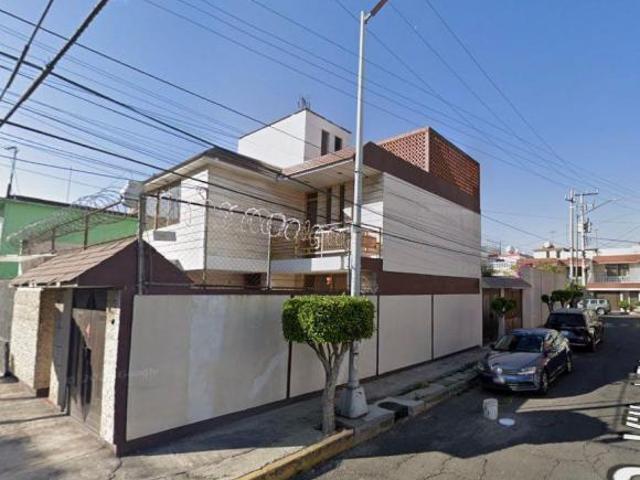 BONITA PROPIEDAD EN VILLA DE ARAGON EN CDMX