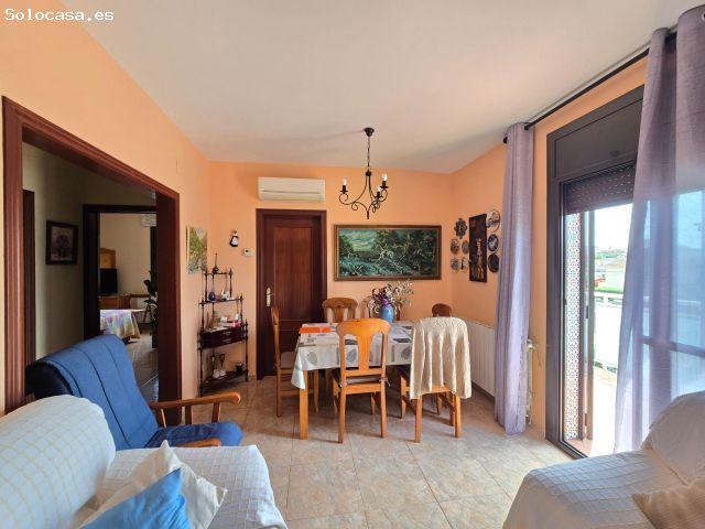 Bonita vivienda con jardín y piscina El Restotet Cunit